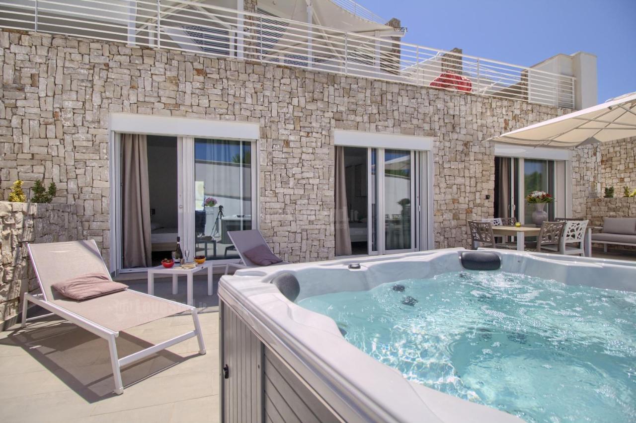 Jacuzzi Holiday Homes By Lovesud Santa Maria di Leuca Eksteriør billede